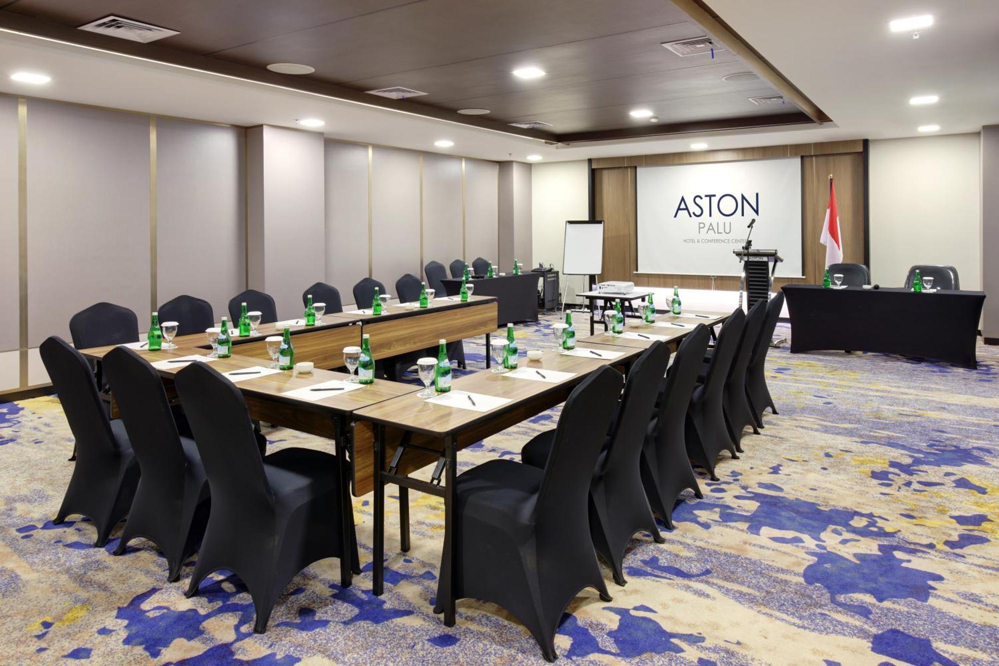 Aston Palu Hotel & Conference Center Eksteriør billede